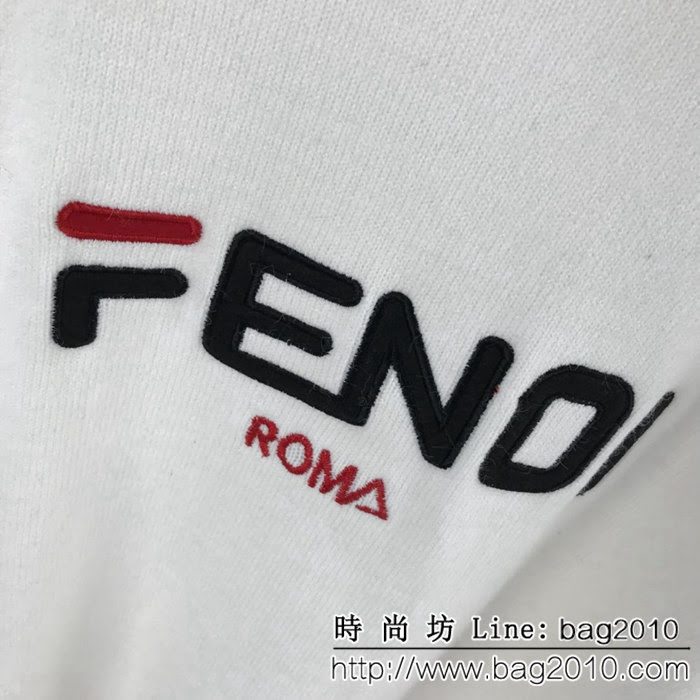 FENDI芬迪 18ss秋冬新款 羊毛混紡 撞色高領毛衣 胸口刺繡新logo 明星同款 寬鬆版型 男女同款 ydi2318
